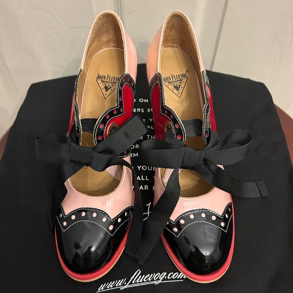 John Fluevog Attic Tutti Mary Jane With Heart in Pink, size 9 - Picture 6 of 14